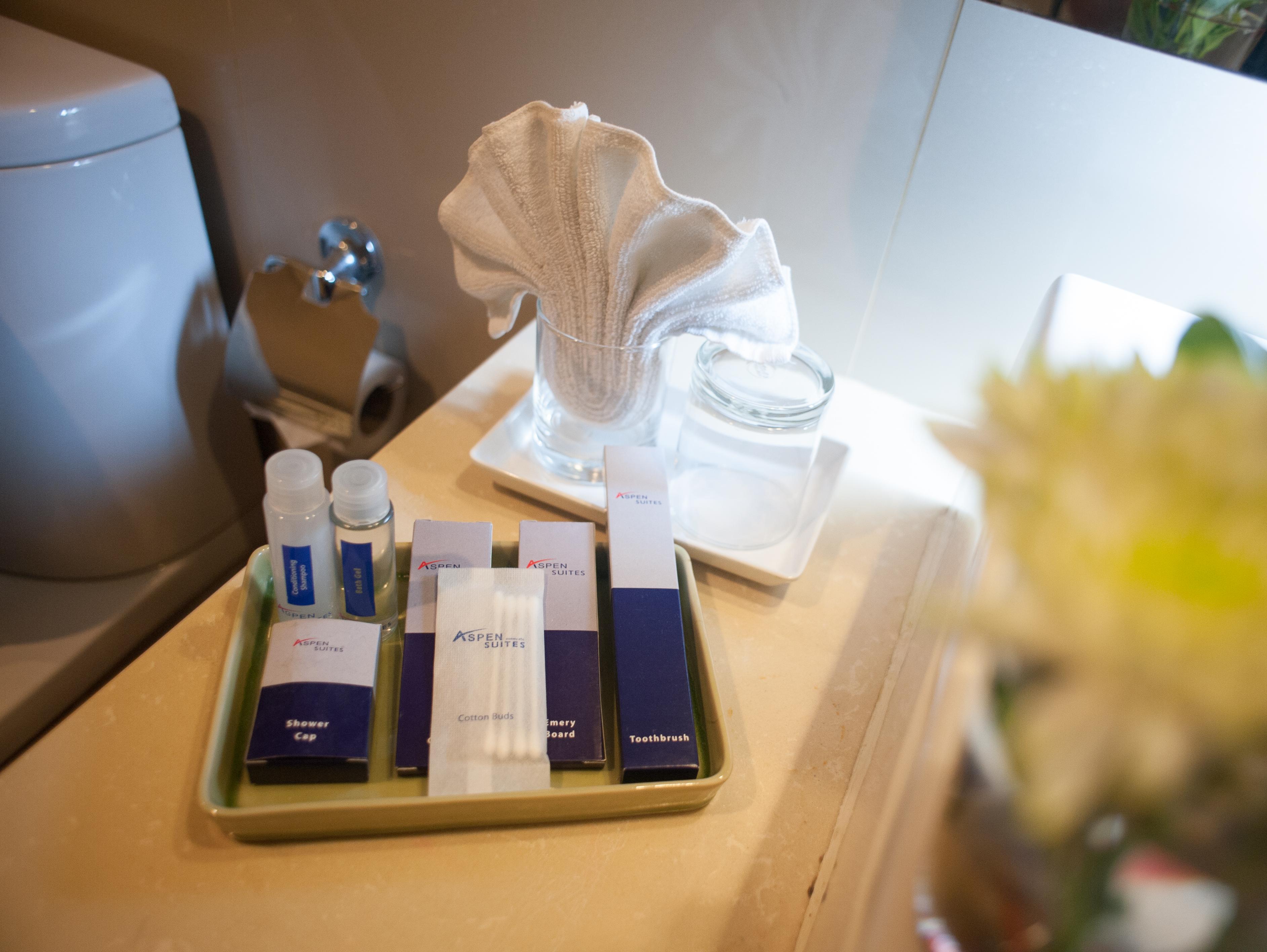 Aspen Suites Hotel Sukhumvit 2 Бангкок Экстерьер фото