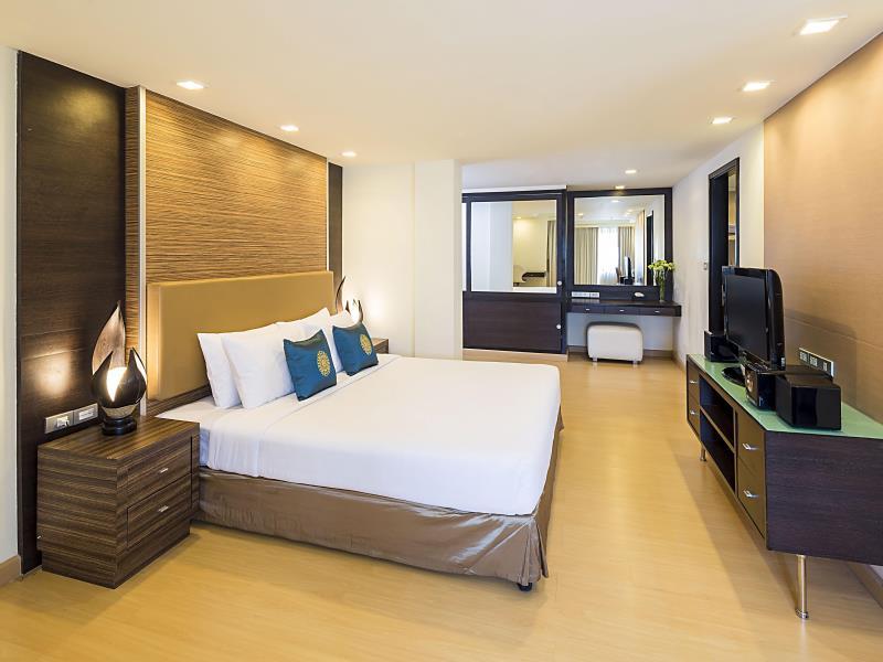 Aspen Suites Hotel Sukhumvit 2 Бангкок Экстерьер фото
