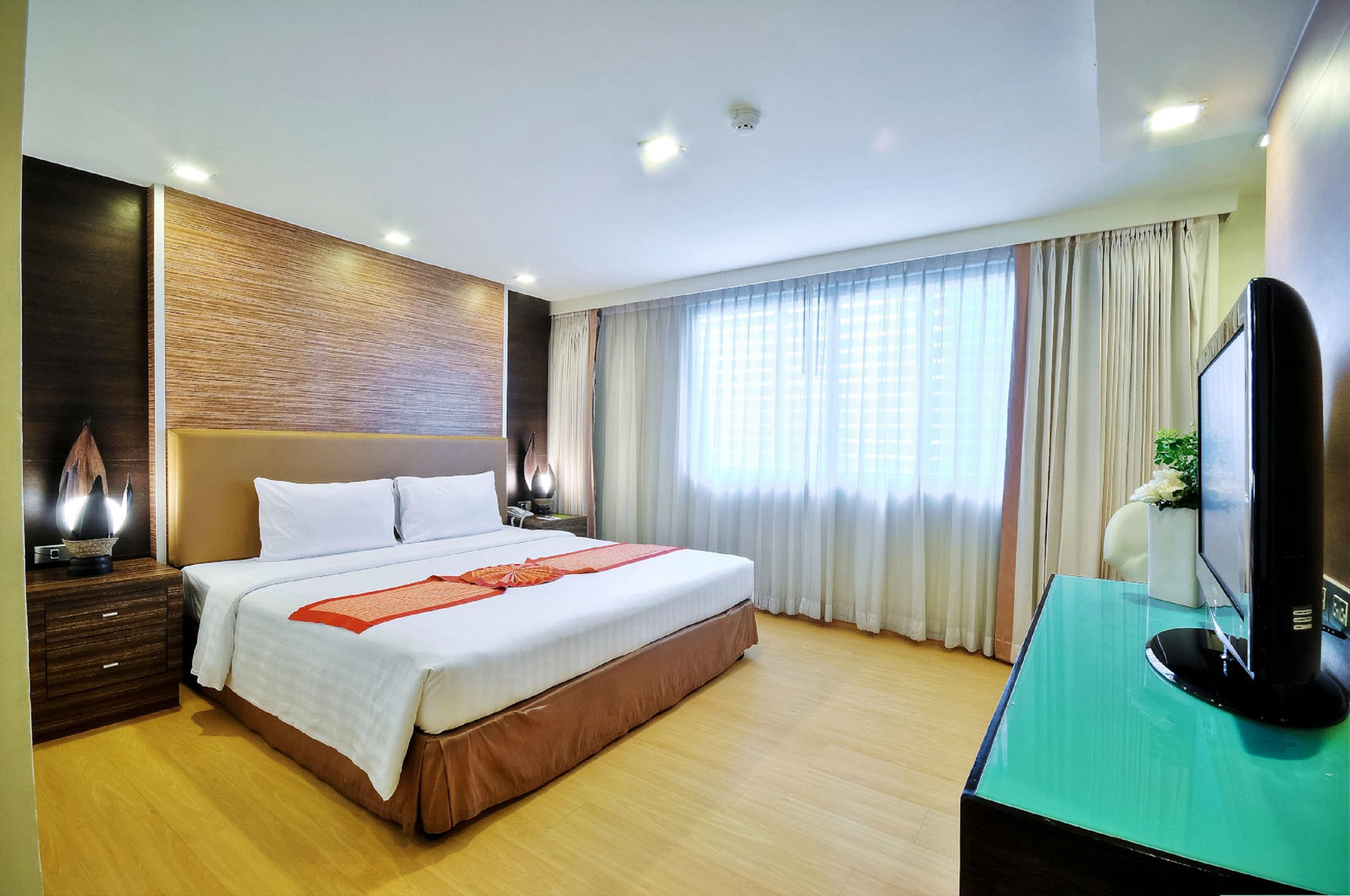 Aspen Suites Hotel Sukhumvit 2 Бангкок Экстерьер фото