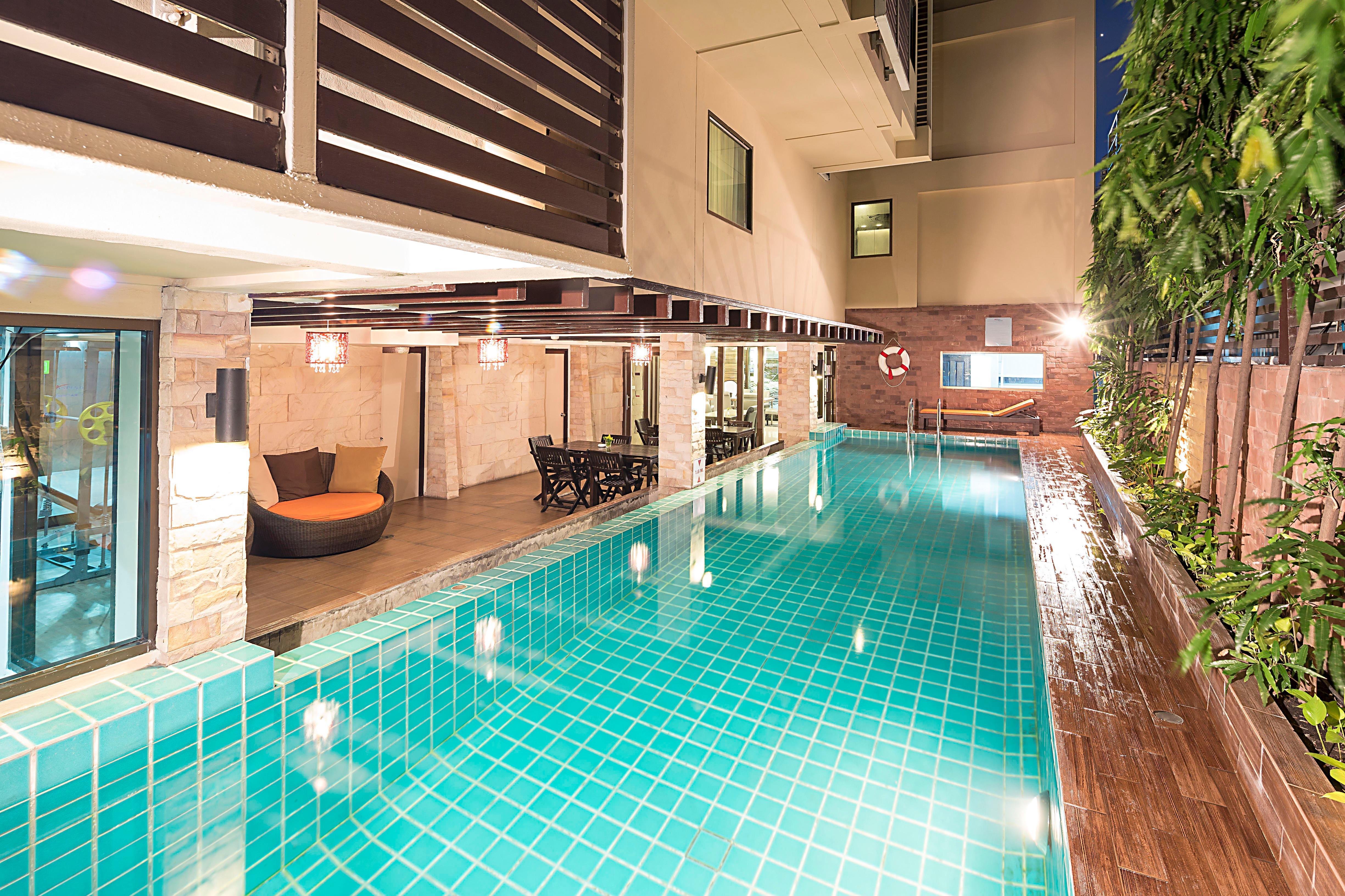 Aspen Suites Hotel Sukhumvit 2 Бангкок Экстерьер фото