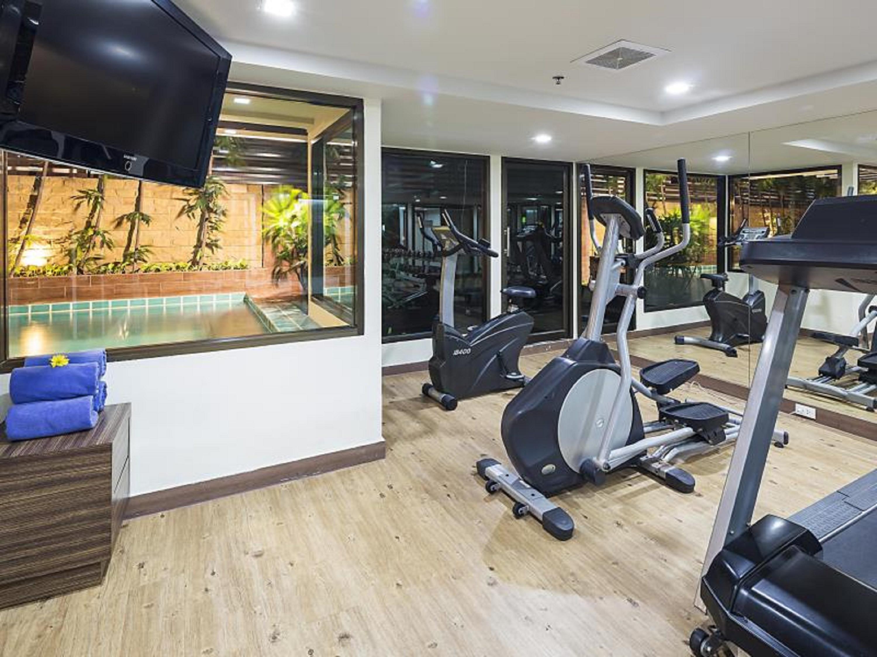 Aspen Suites Hotel Sukhumvit 2 Бангкок Экстерьер фото