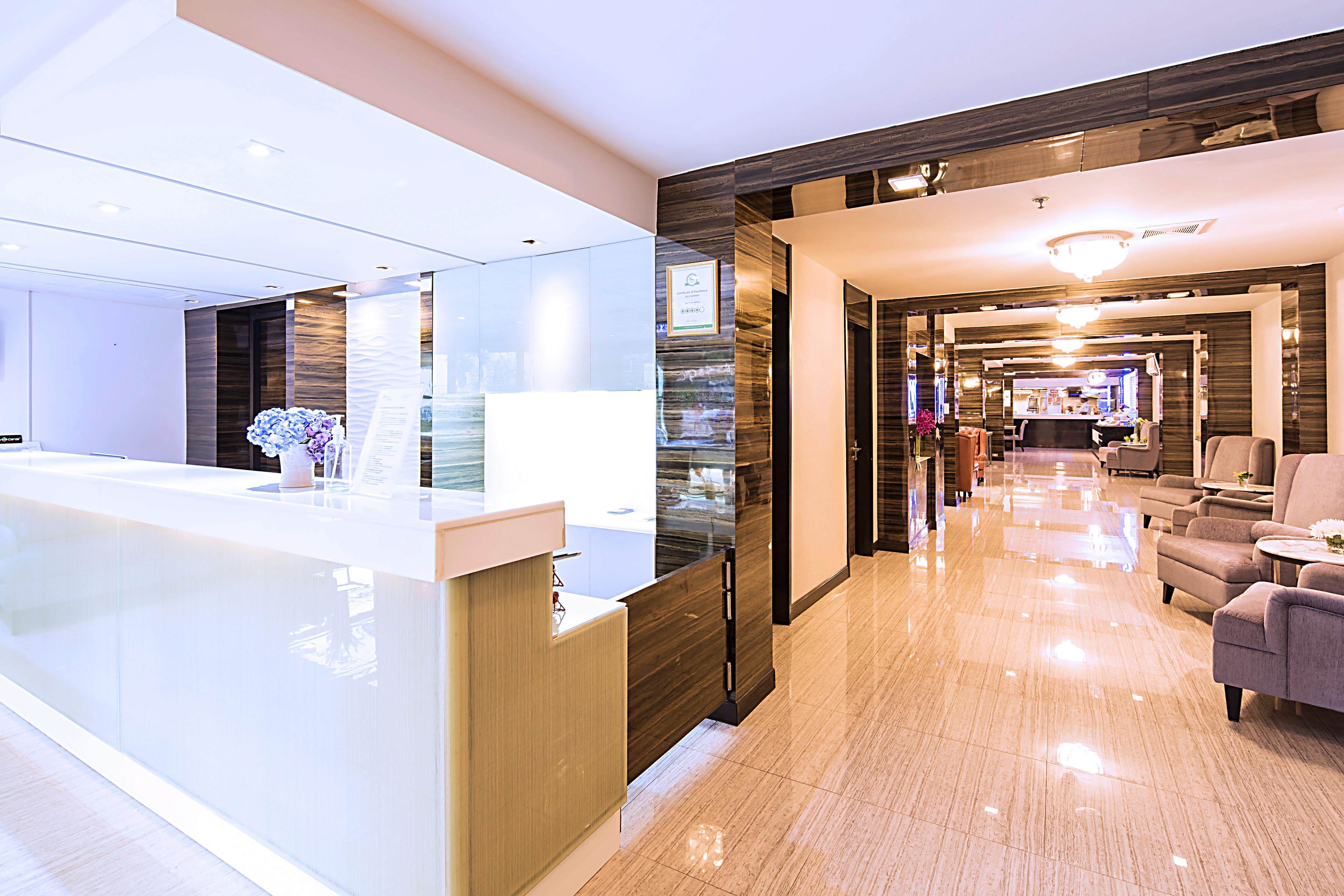 Aspen Suites Hotel Sukhumvit 2 Бангкок Экстерьер фото